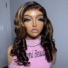 Bouncy wig